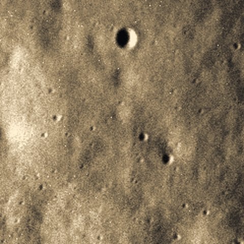 Crop of MESSENGER frame CN1072716038M